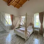 Hotell Alacati Roka Tas Butik *