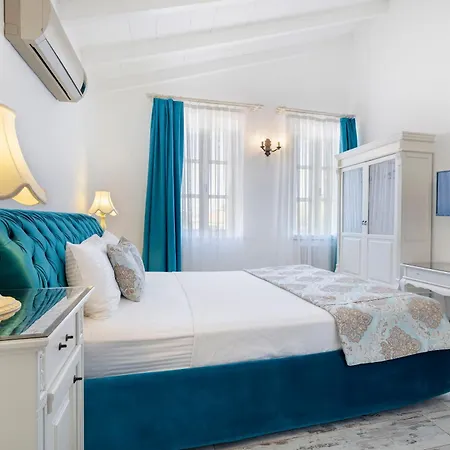 Alaçati Roka Taş Butık Otel