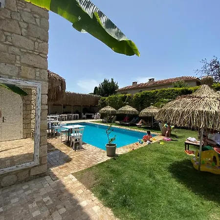 Alacati Roka Tas Butik Hotel Çeşme