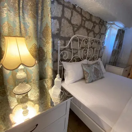 Alacati Roka Tas Butik Hotel Çeşme